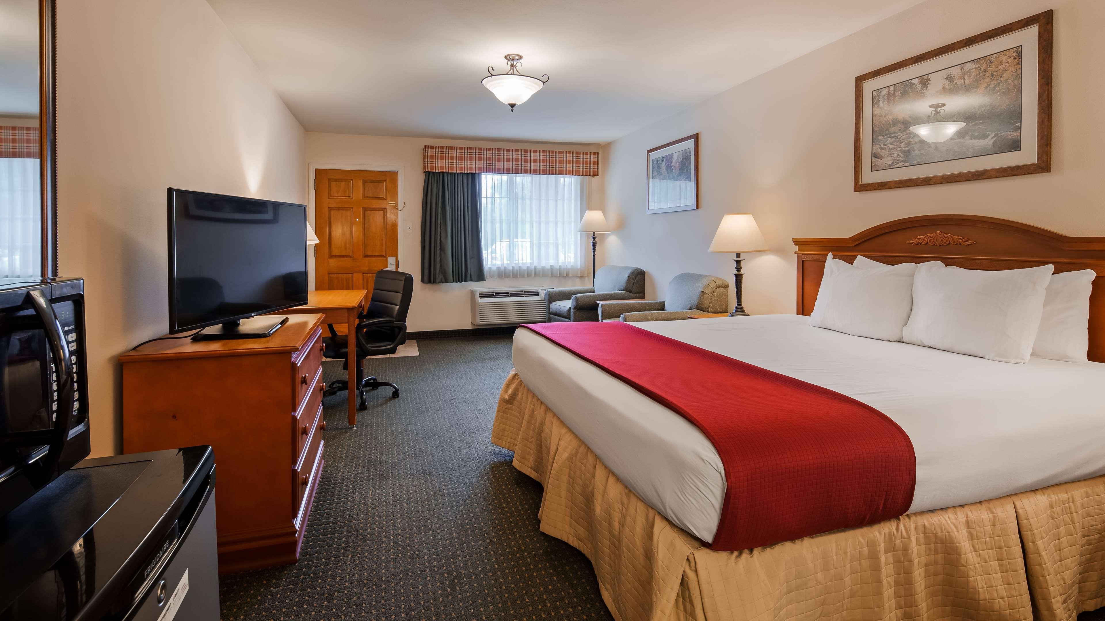 Best Western Plus Brunswick Bath Exterior photo