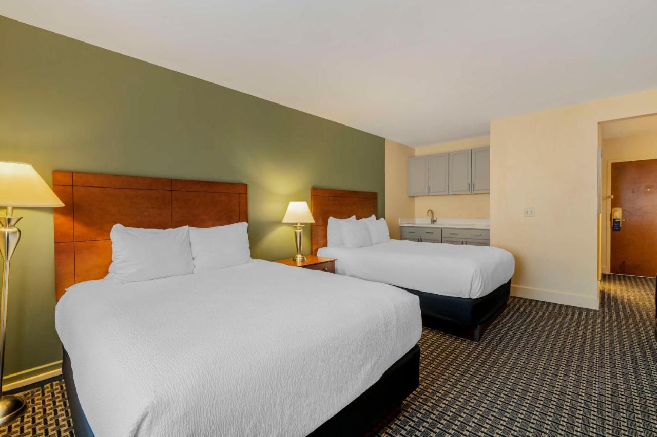Best Western Plus Brunswick Bath Exterior photo